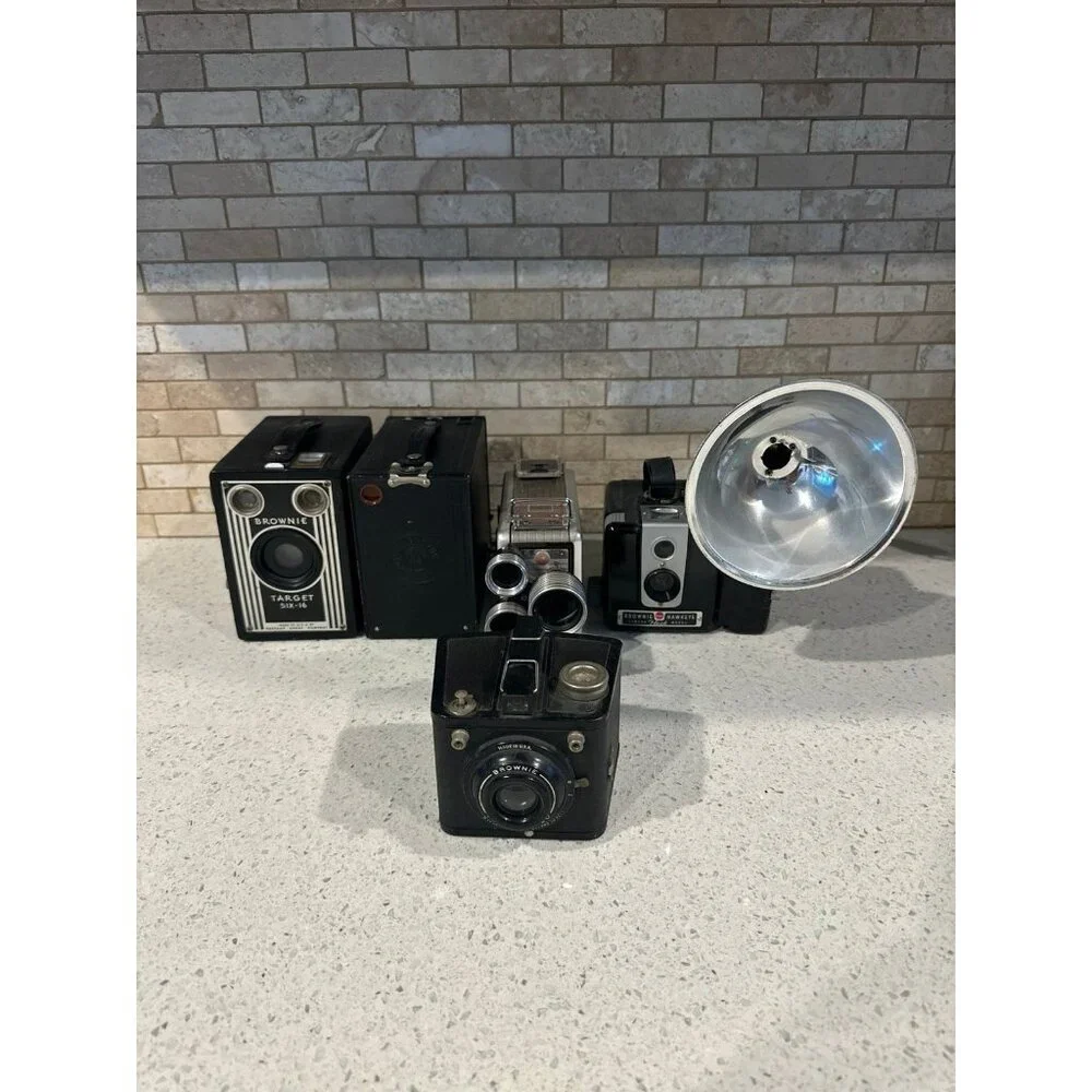 Antique Kodak Brownie Hawkeye Flash‎ Model Camera bundle